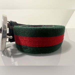 Authentic men’s Gucci interlocking G buckle belt with gucci web strap. Size/36